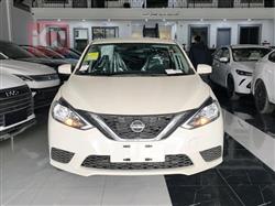 نيسان سيلفي